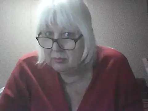 Alexia64231: онлайн-секс-чат