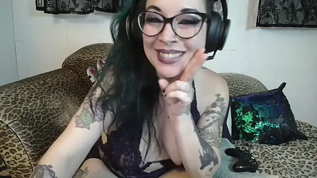 Missy-Dee's Live XXX Chat