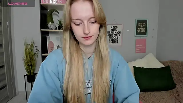 Chat XXX ao vivo de Cinnabonnn_