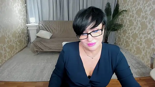 KiraTempt Chat XXX in diretta