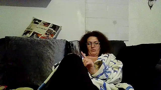 RubyyRosee élő XXX-chatje