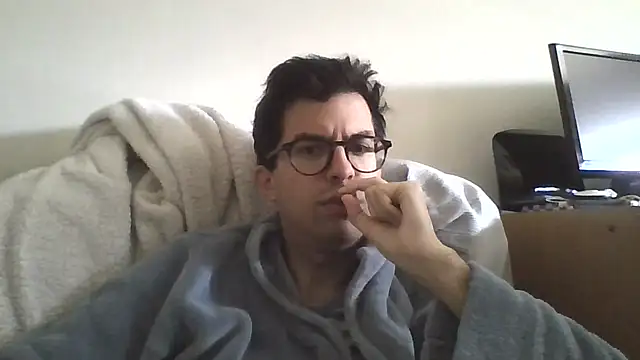 Show de RikCum4u na webcam