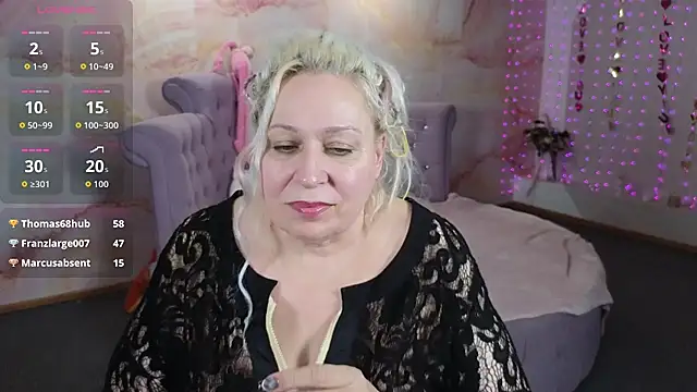 Penelope_Pinky: απευθείας συνομιλία ΧΧΧ