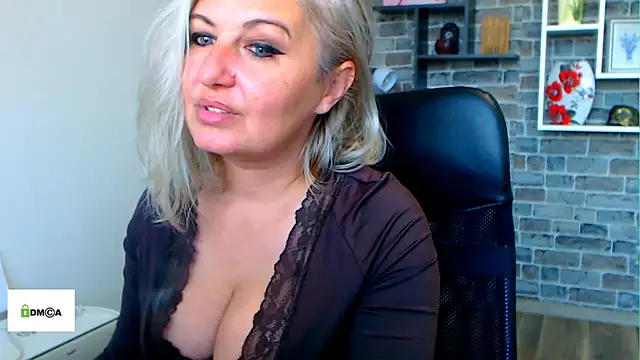 Chat XXX en directo de angel_devil_milf