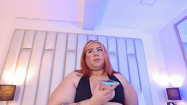 aandreaperez's Live XXX Chat