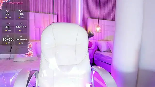 CaitlynCouper's Live XXX Chat