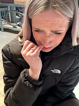 Chat XXX ao vivo de lola_tentatiion