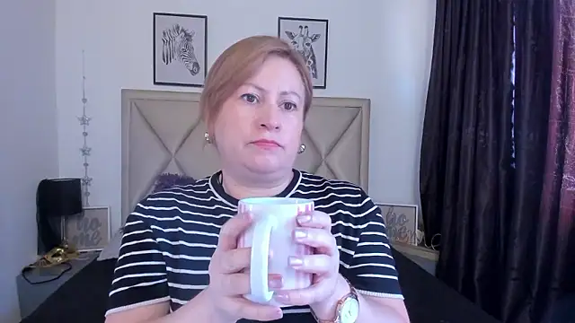 MonyCassiusn Live XXX chat