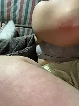 love-xx Adlı Modelin Canlı XXX Sohbeti