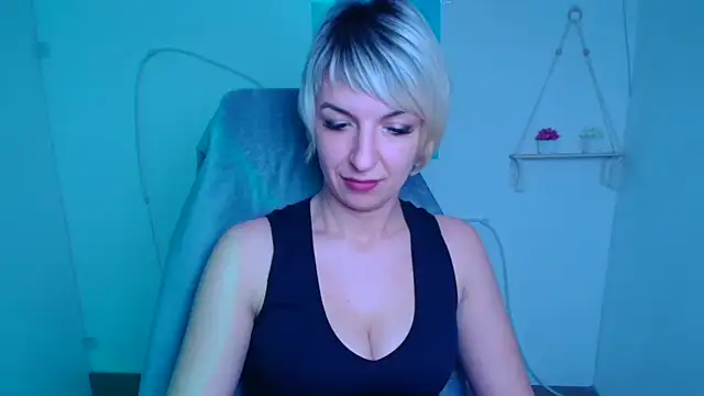 Lana_Foxyyn Live XXX chat