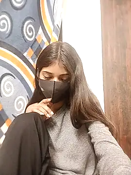 trana_ Adlı Modelin Canlı XXX Sohbeti