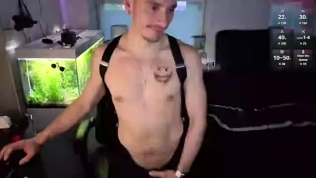 Rayzel_Whiten Webbikameraesitys