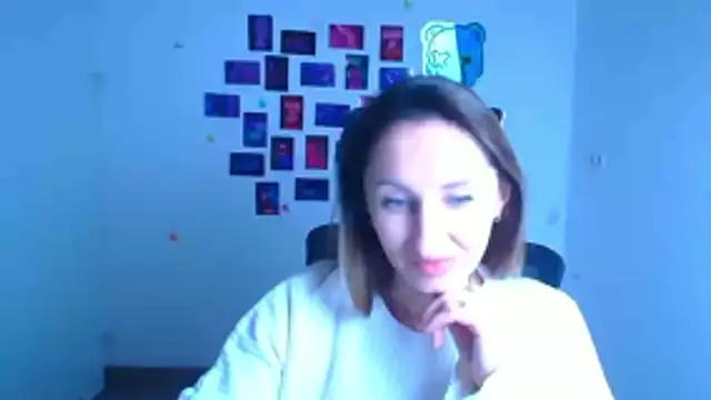 Diana_Sweeet_: διαδικτυακό σόου στην κάμερα