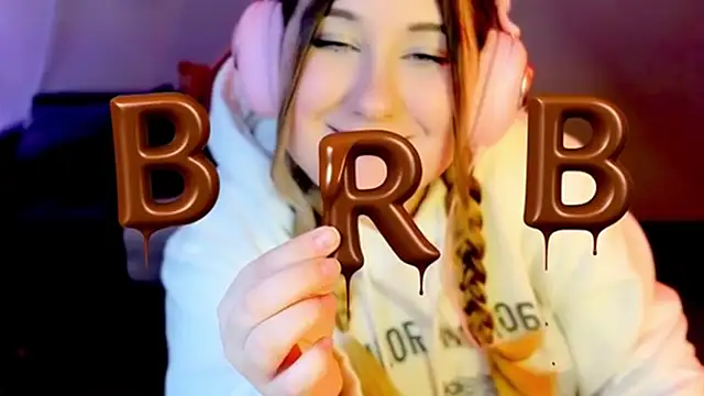 Evie_Pie Live XXX-chat