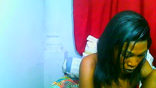 freaky_naughty Adlı Modelin Canlı XXX Sohbeti