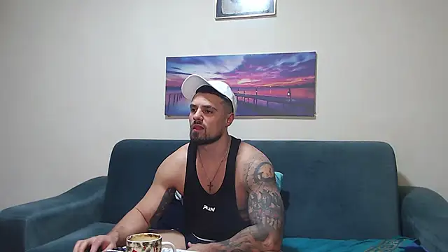 Tiberius_hunkn Live XXX chat