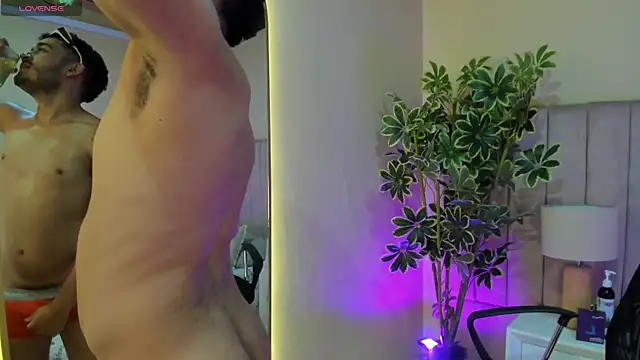 XXX chat uživo modela aries_unbound