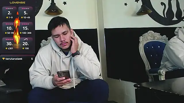 jeisonstark's Live XXX Chat