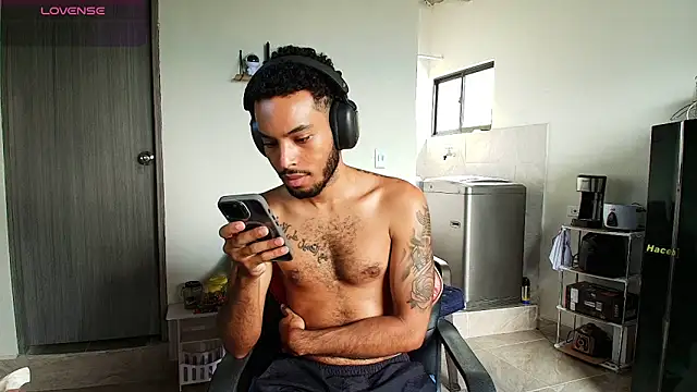 colinbrown Adlı Modelin Web Kamerası Şovu