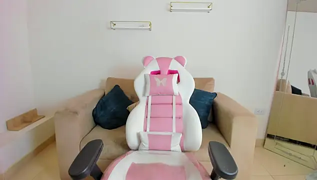 april_smiith's Live XXX Chat