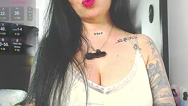 Vicky_hotmilf's Live XXX Chat