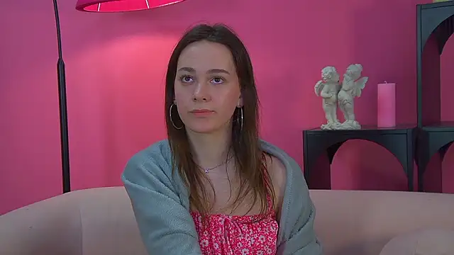 LilyLanes' Live XXX Chat