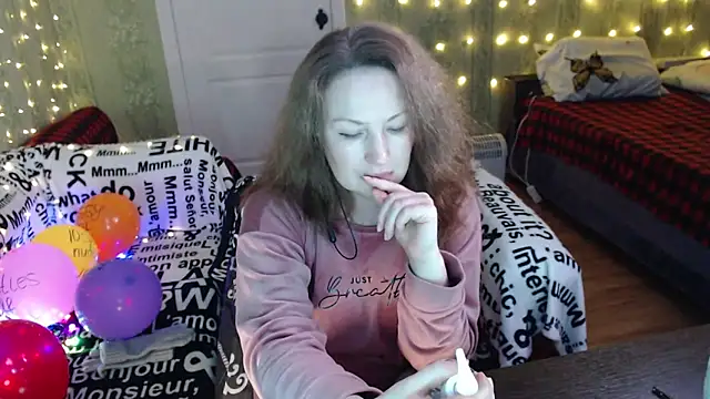 MarleneDietrich's Live XXX Chat