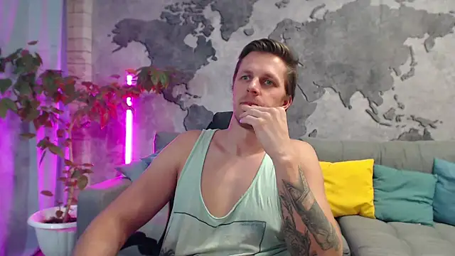 VikingChrisss' Live XXX Chat