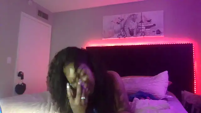 Chat XXX en directo de TattedBeautyCakz