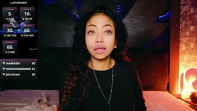 ElyaQuinn's Live XXX Chat