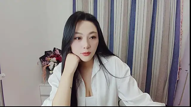 lizhibingniang's Live XXX Chat