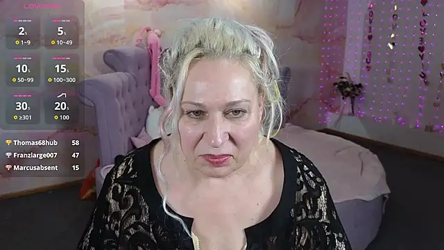 Penelope_Pinky's Live XXX Chat