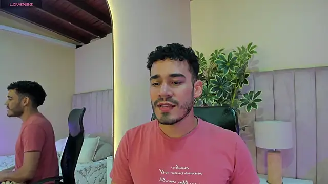 Show Webcam de aries_unbound