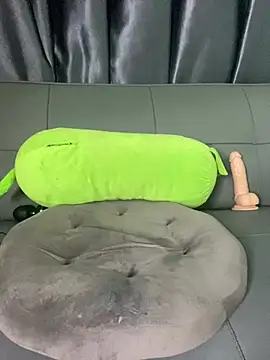 XXX chat uživo modela Ly_Chuppy