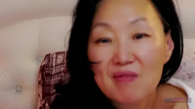 S_andra_ élő XXX-chatje