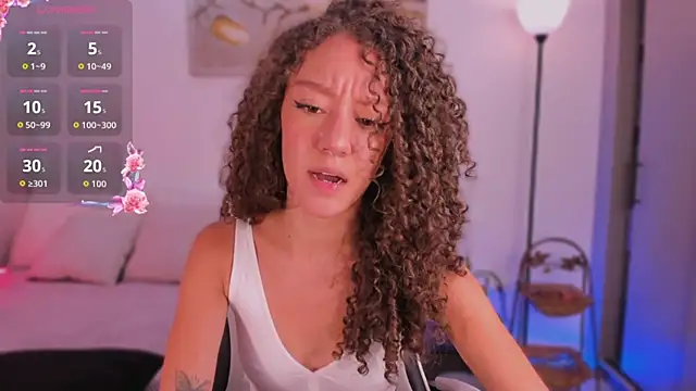 XXX chat uživo modela ChloeMoreti