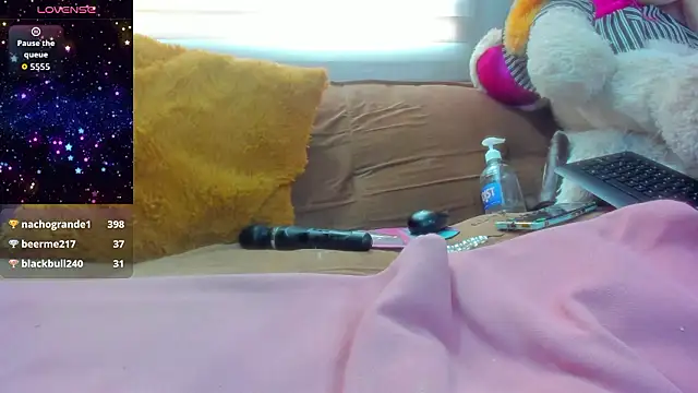 XXX chat uživo modela Pocahontas_d