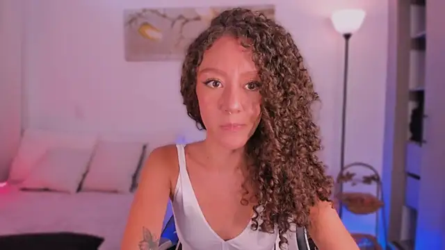 ChloeMoreti's Live XXX Chat