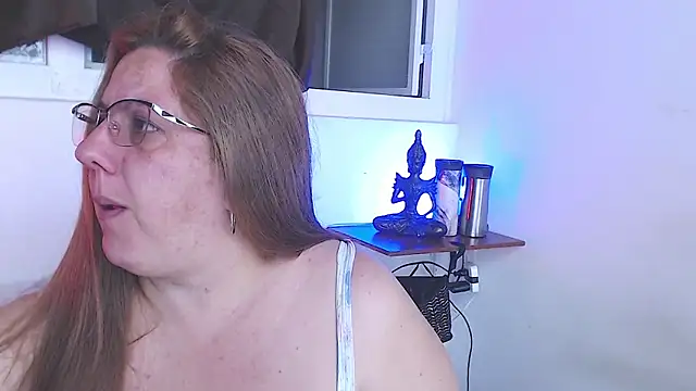 Онлайн чат XXX katie_joness_