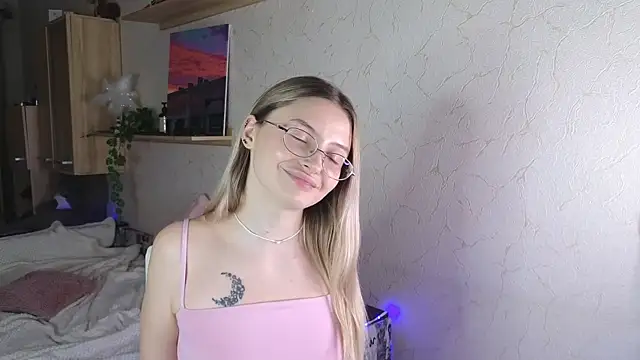 Онлайн чат XXX TassyBennett