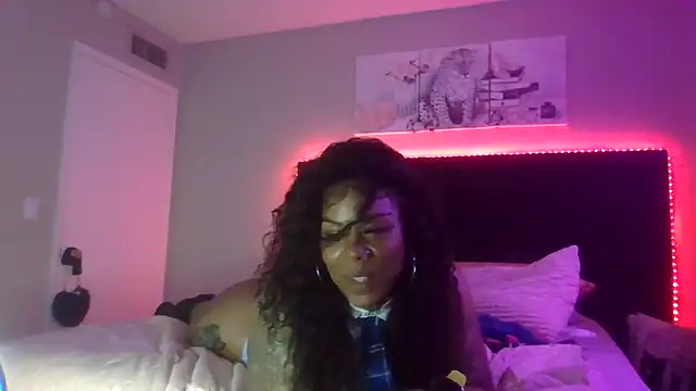 TattedBeautyCakz Live XXX-chat