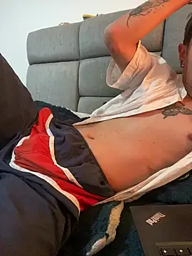 NaytonFreeman's Live XXX Chat