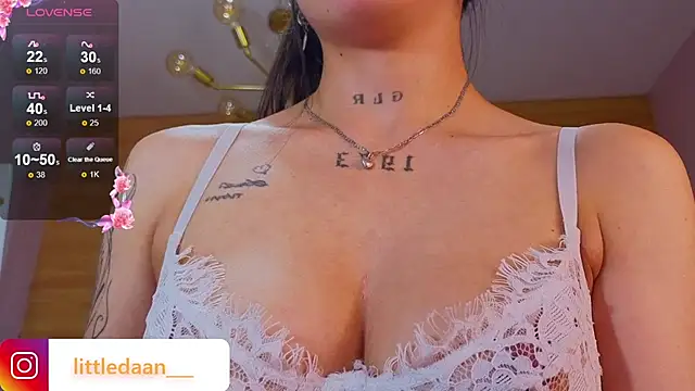 Abril_Velvet_a_ Live XXX-chat