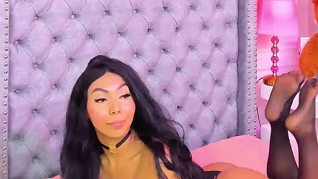 HaileeRoberts' Live XXX Chat