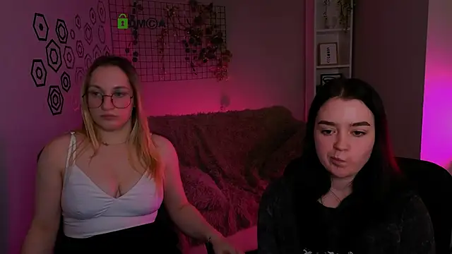 monica_xcx's Live XXX Chat