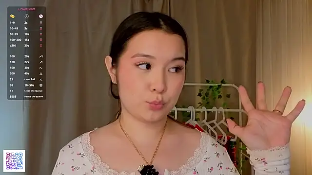 CarmanHenning's Live XXX Chat