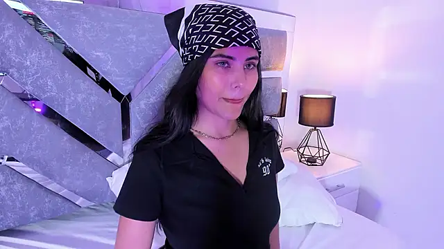 Daniela_Martinez_'s Live XXX Chat