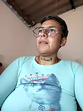 Yessi_rousse: απευθείας συνομιλία ΧΧΧ