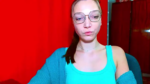 EmillyPlay's Live XXX Chat