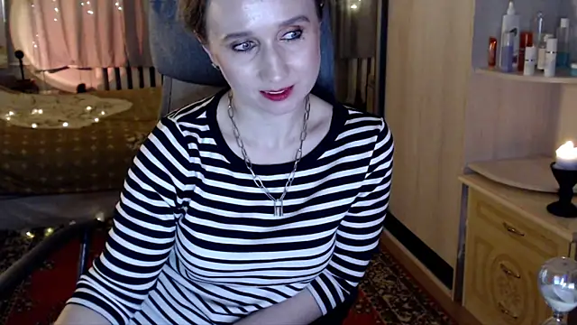 ClassyInna's Live XXX Chat